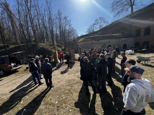 Aufräumende versammelt euch Part 1