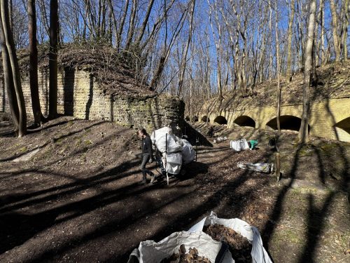 Das Fort versorgt alle Einsatzorte immer mit leeren Säcken wenn nötig